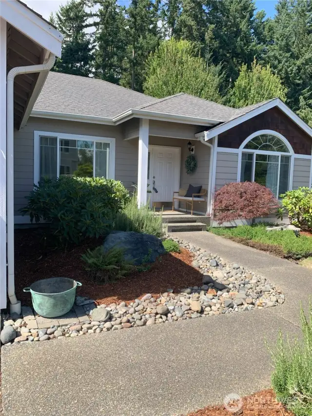 Lovely land scaping