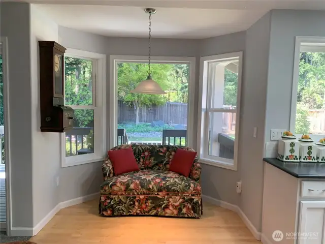 Kitchen sitting or kitchen dining