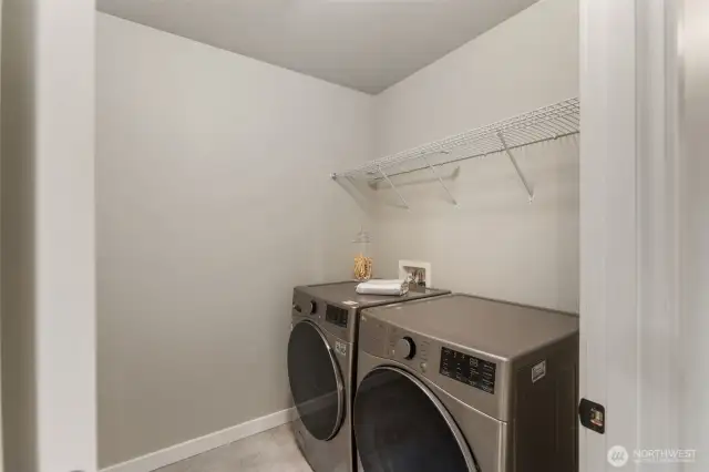 Upper level laundryroom