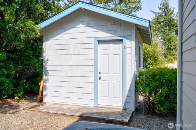Extra outside storage shed.
