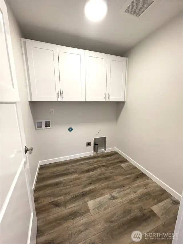 photos of previous build colors, flooring, counter tops may vary
