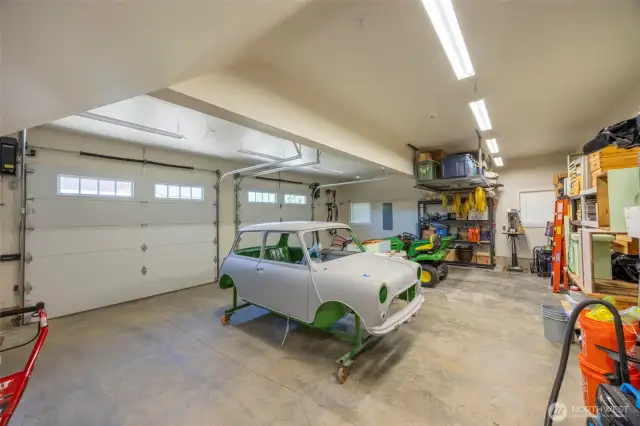 Detached 2 car garage