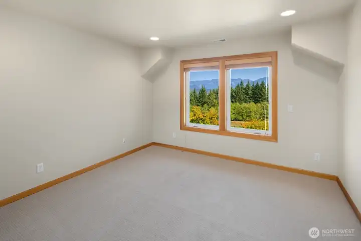 2nd suite with private 3/4 bathroom and golf course/mountain views