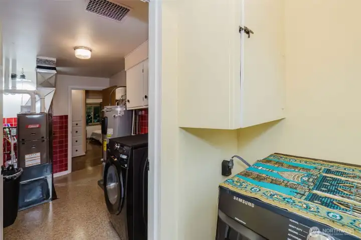 Newer, economical furnace & hot water heater!