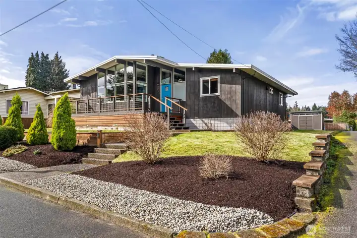 Crisp classic architectural lines, impeccably maintained and a phenomenal renovation + Mt Rainier & capitol dome views AND a detached ADU - this premier property is ready and waiting for you!