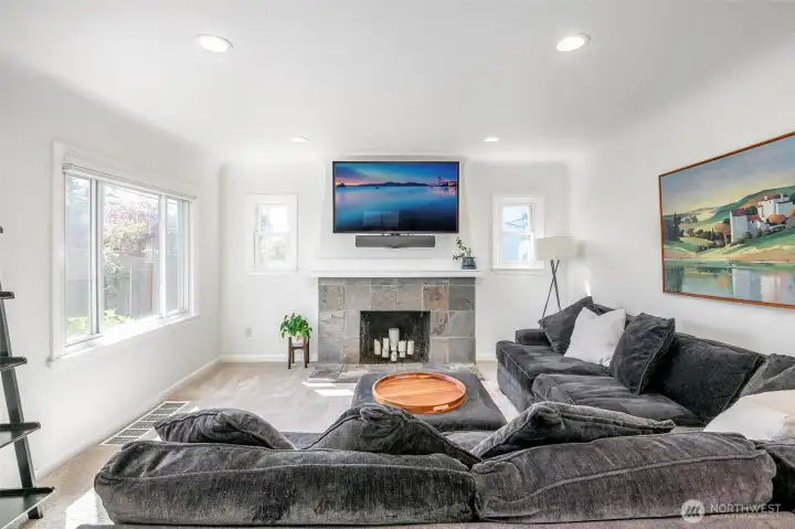 Awesome - Roomy - Living Room.  Telescoping TV wall mount conveys.  This wall mount is not your ordinary mount!  Wiring is tunnellled into the wall to eliminate visibility of your A/V wiring.