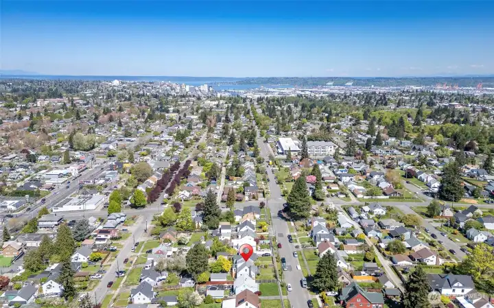 Drone photo. Port of Tacoma & City Center are very close. This property is VERY conveniently located!  Easy access to City Center, North & South Bound I-5 at City Center off ramps.