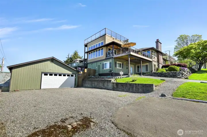 Oversize 2-Car Garage with Duckless Unit