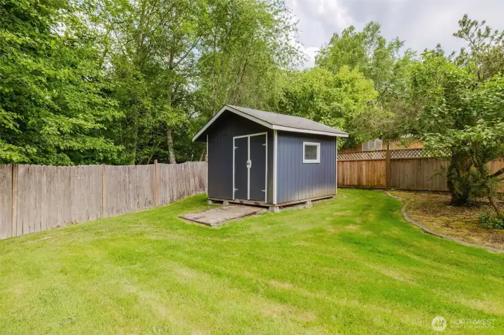 Cute matching shed