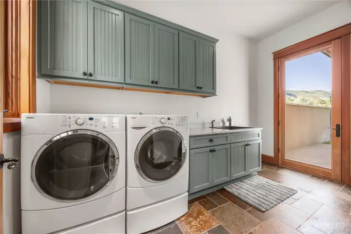 Laundry Room Washer, Dryer, and Sink
