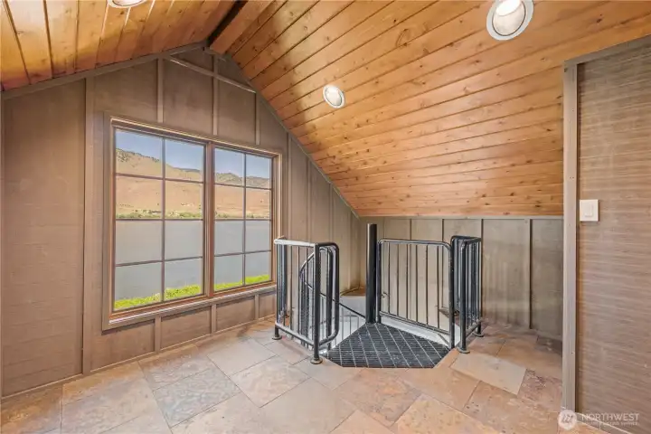 Bonus Room Staircase to 2nd Floor