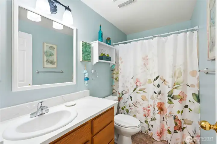 Upstairs Full bath Upstairs Full bath