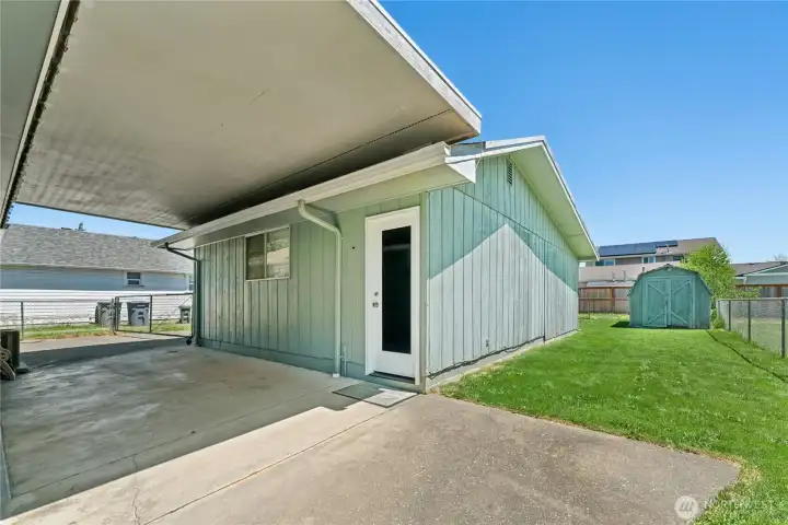 Detached 2 car garage offers 726 SF of workspace. Covered patio for outdoor entertaining. Detached 2 car garage offers 726 SF of workspace. Covered patio for outdoor entertaining.