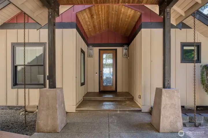 Covered entry way