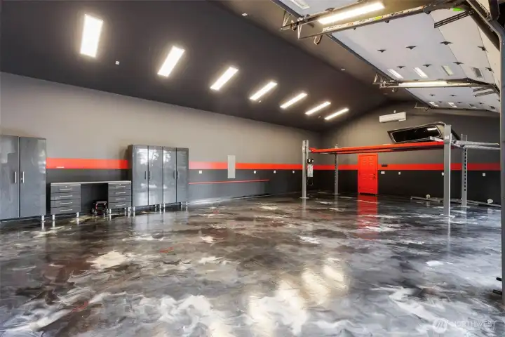 Unparalled luxury and finishes for all car enthusiasts!