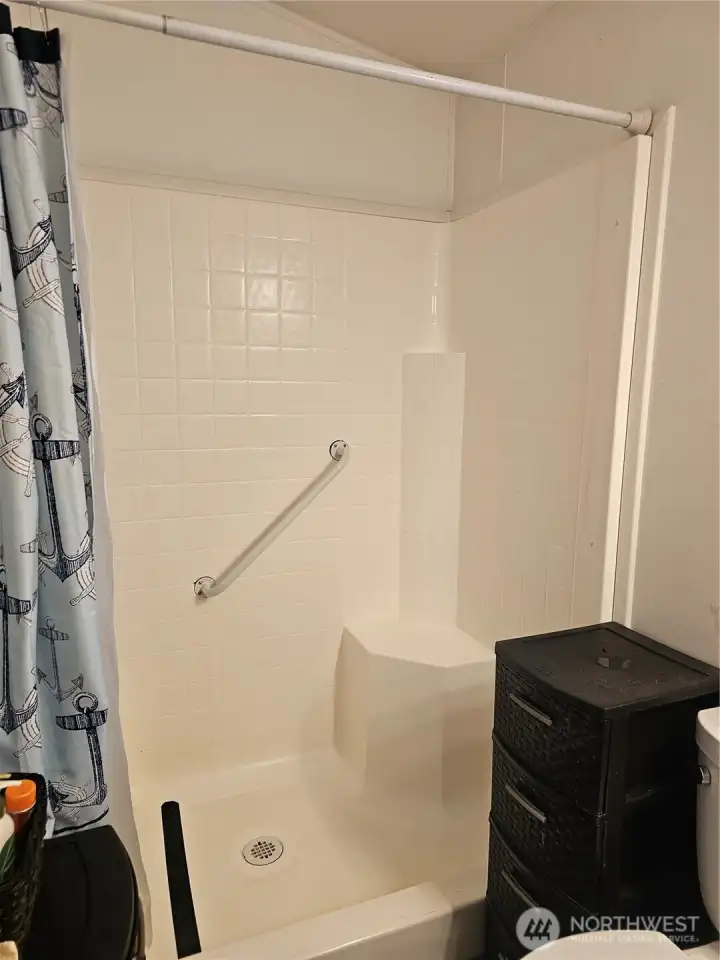 Walk-in Shower Walk-in Shower