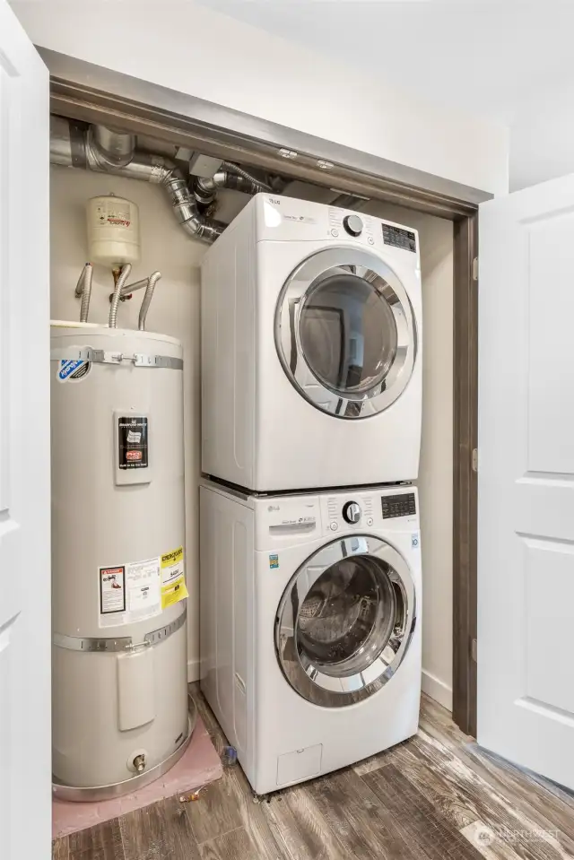 In-unit washer/dryer