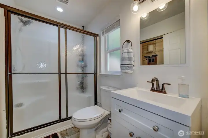 Main bathroom