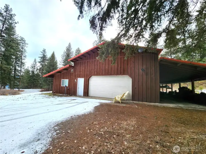 Shop w/1 bedroom apartment