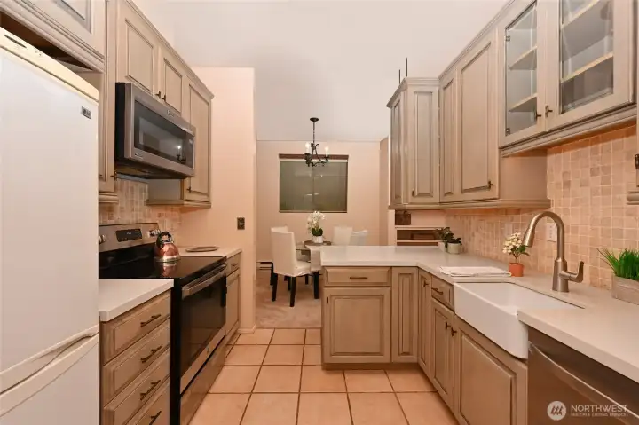 There is undercabinet lighting in the kitchen.