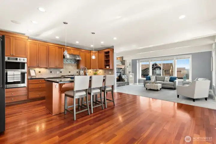 Spacious, open floor plan allows for large crowds or quiet enjoyment.