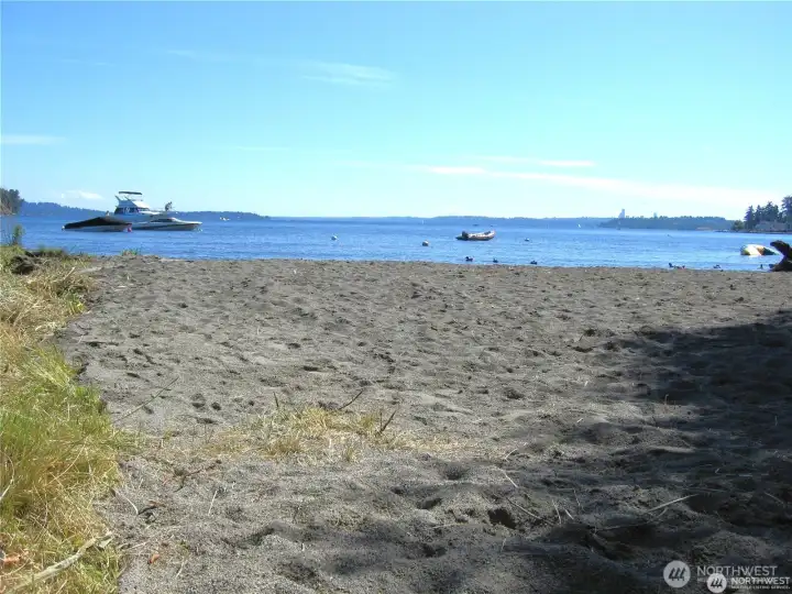 DEEDED Lake Washington waterfront BEACH only for this neighborhood!
