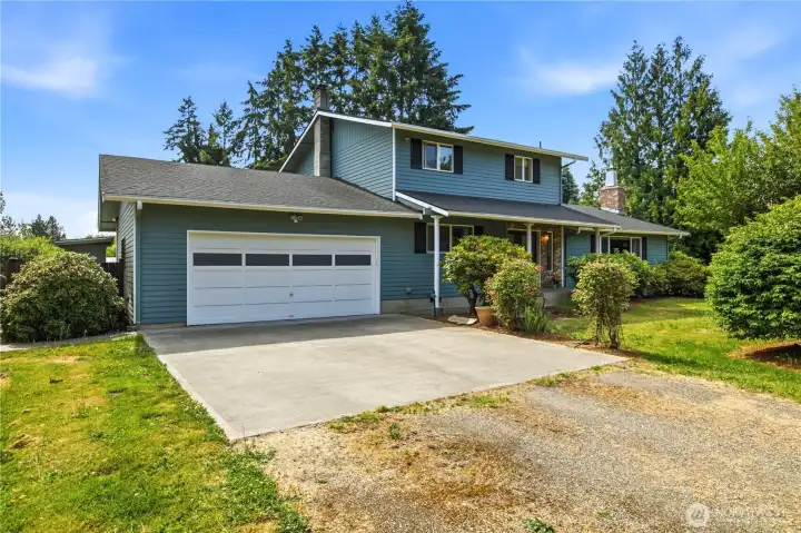 Oversized garage and lots of extra parking.  RV's welcome.