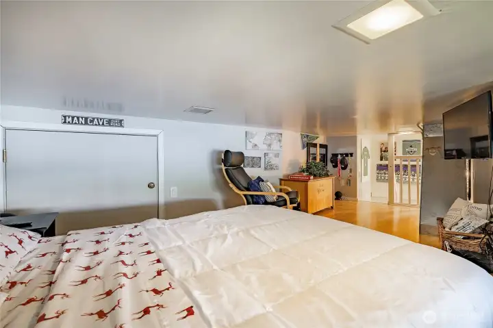 Loft/kid cave