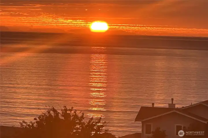 Year round sunsets Year round sunsets