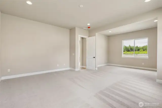 Primary bedroom with retreat space