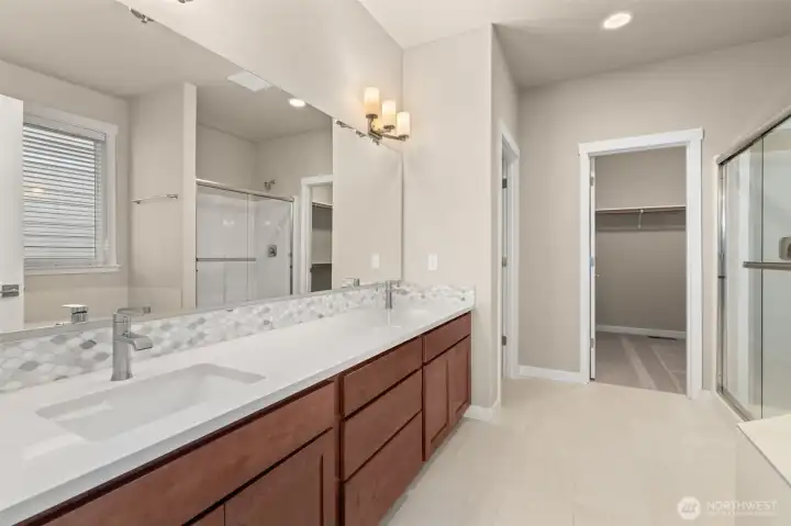 5-piece primary bath