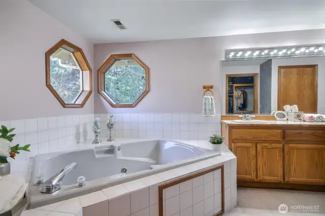 jetted tub in Primary bath