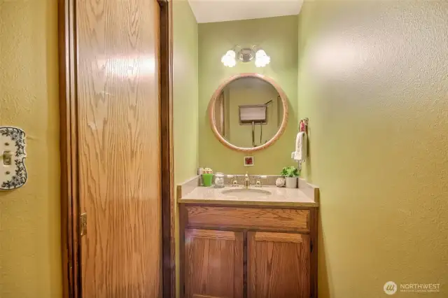 Powder room
