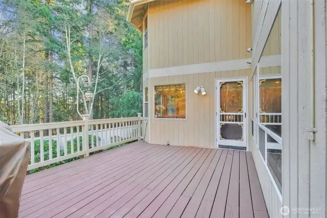 Huge deck off kitchen