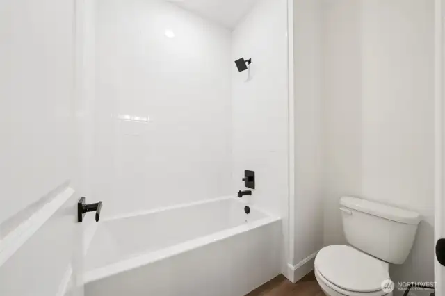 Upstairs secondary bathroom