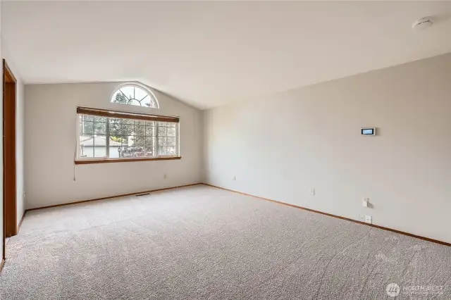 Spacious primary bedroom.