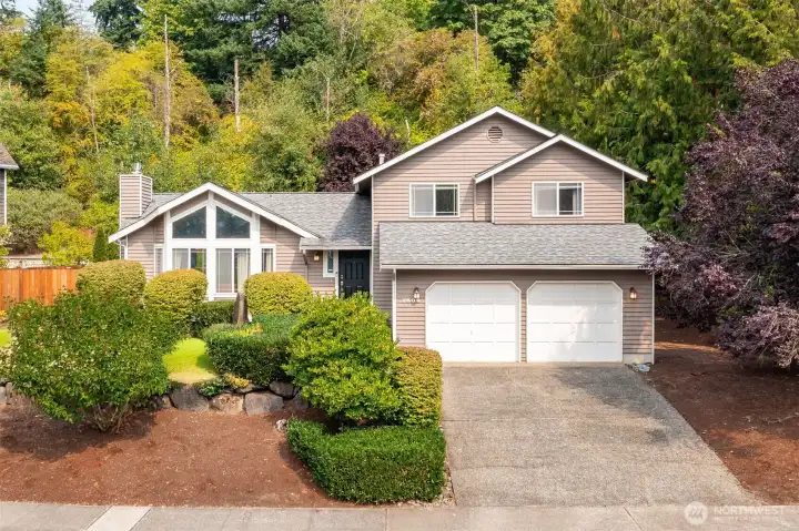 Located in the desirable China Creek neighborhood of Newcastle, in the sought after Issaquah School District, this competely updated and move-in ready home checks all the boxes!