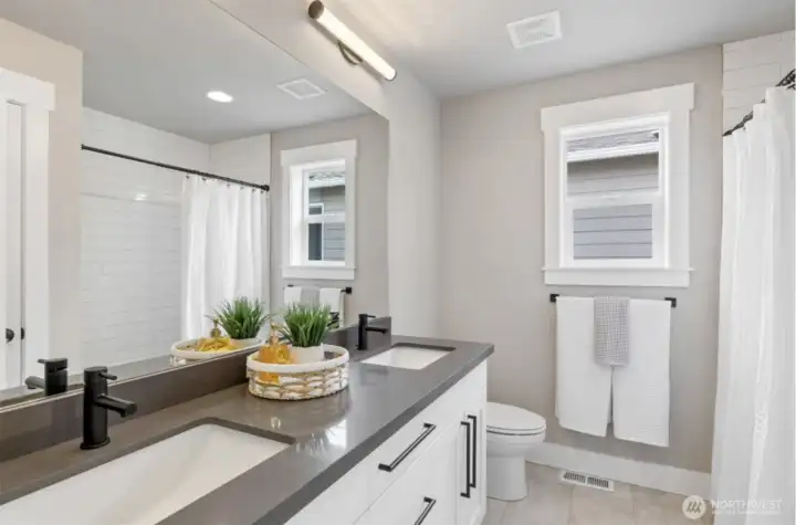 2nd floor bathroom