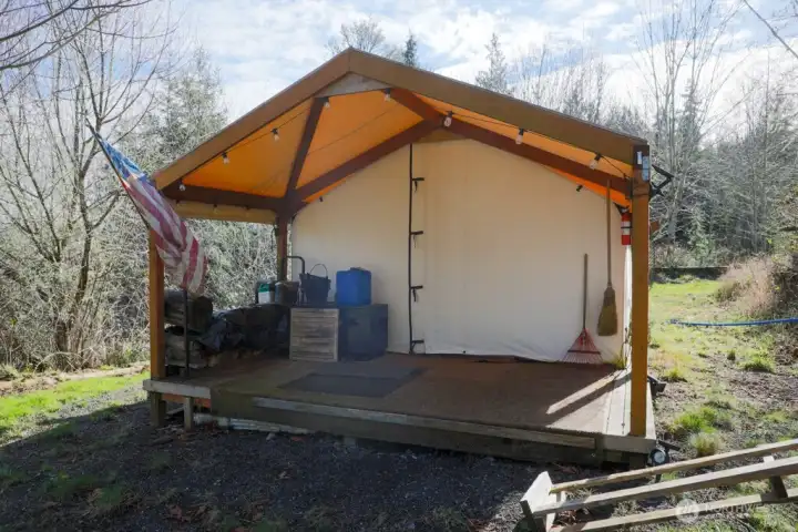 A true outdoor lover’s dream peaceful, private, & rich with abundant wildlife!