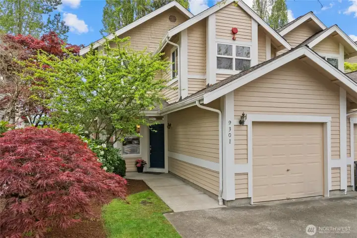 Welcome to River Trail, a riverside community in the heart of Redmond!