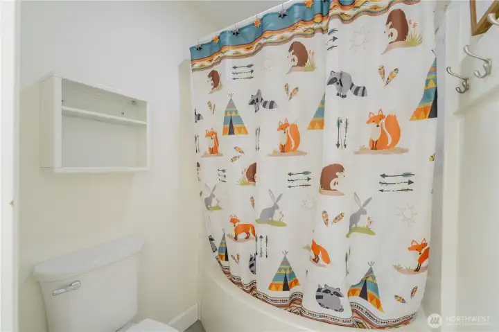 Upstairs full bathroom