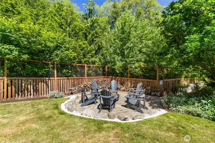 Fire pit