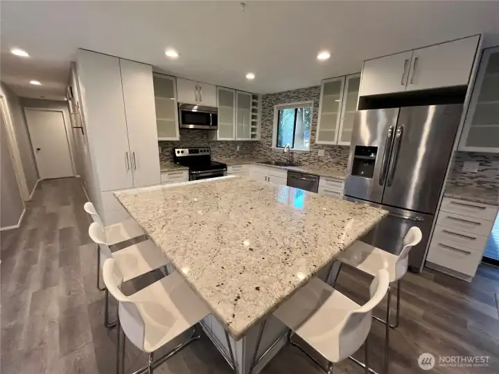 large granite island large granite island
