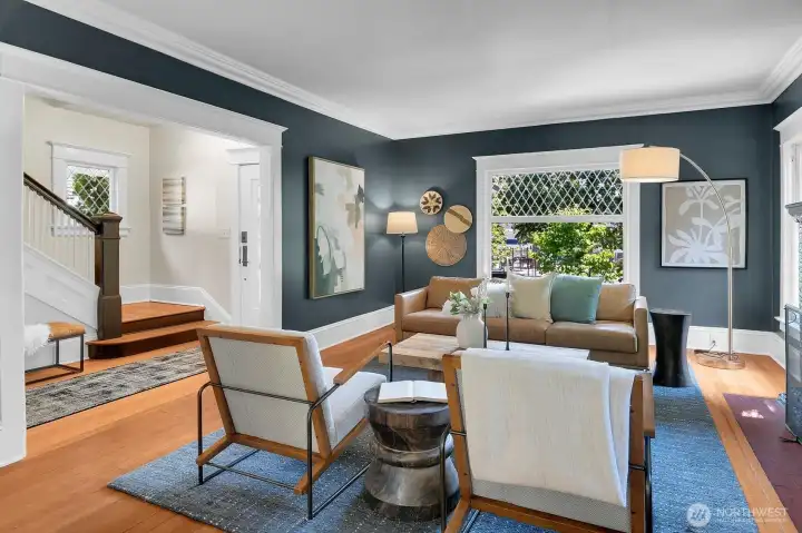 This home exudes ease and elegance. This home exudes ease and elegance.