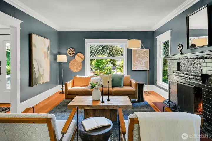 Nothing formal or fussy here - just the perfect space to live beautifully. Nothing formal or fussy here - just the perfect space to live beautifully.