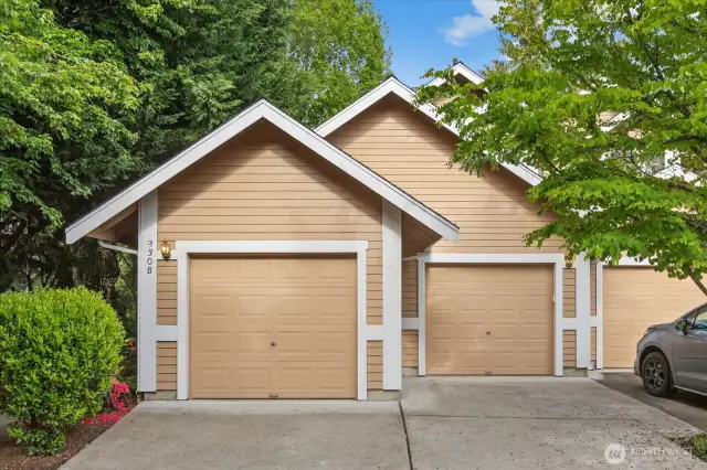Lovely Redmond Townhome in an Excellent Location