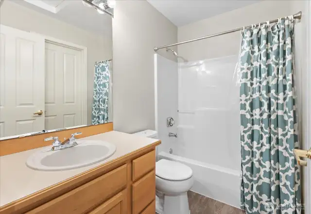 Upstairs Full Bath