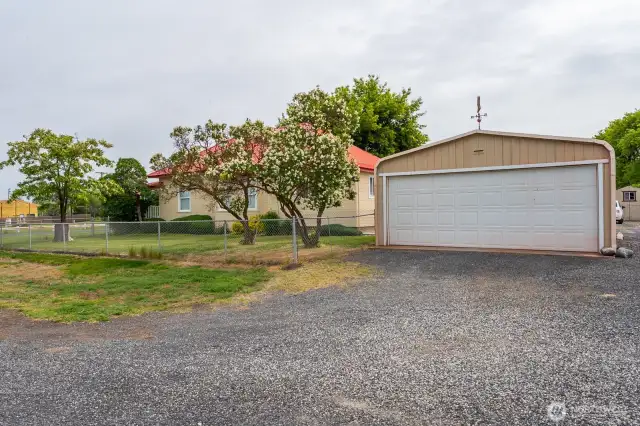 Extra garage space.