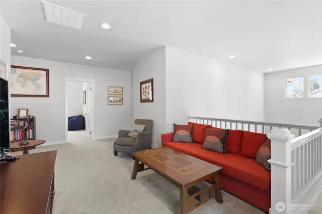 Upper Loft / second living room