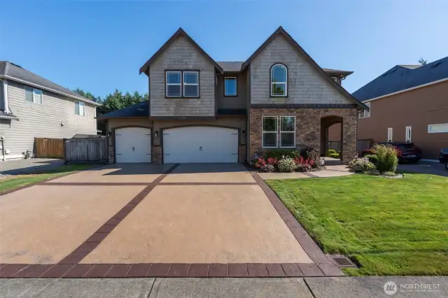 Welcome home to 8504 229th Street Ct!